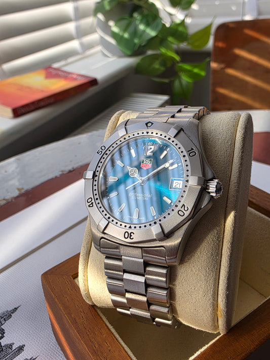 TAG Heuer WK1119-0 – 2000 Series Professional Quartz Diver – Rare Green Dial