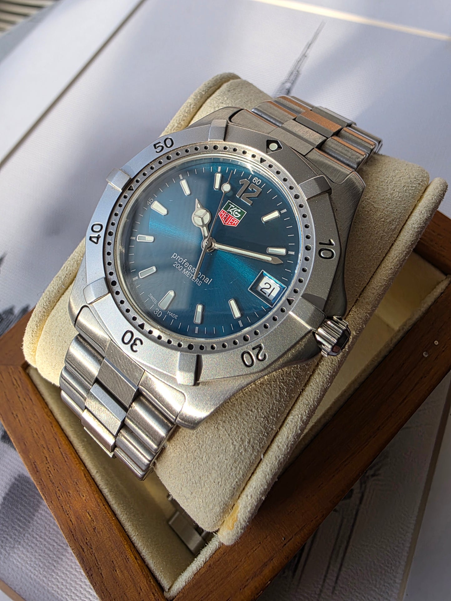 TAG Heuer WK1119-0 – 2000 Series Professional Quartz Diver – Rare Green Dial