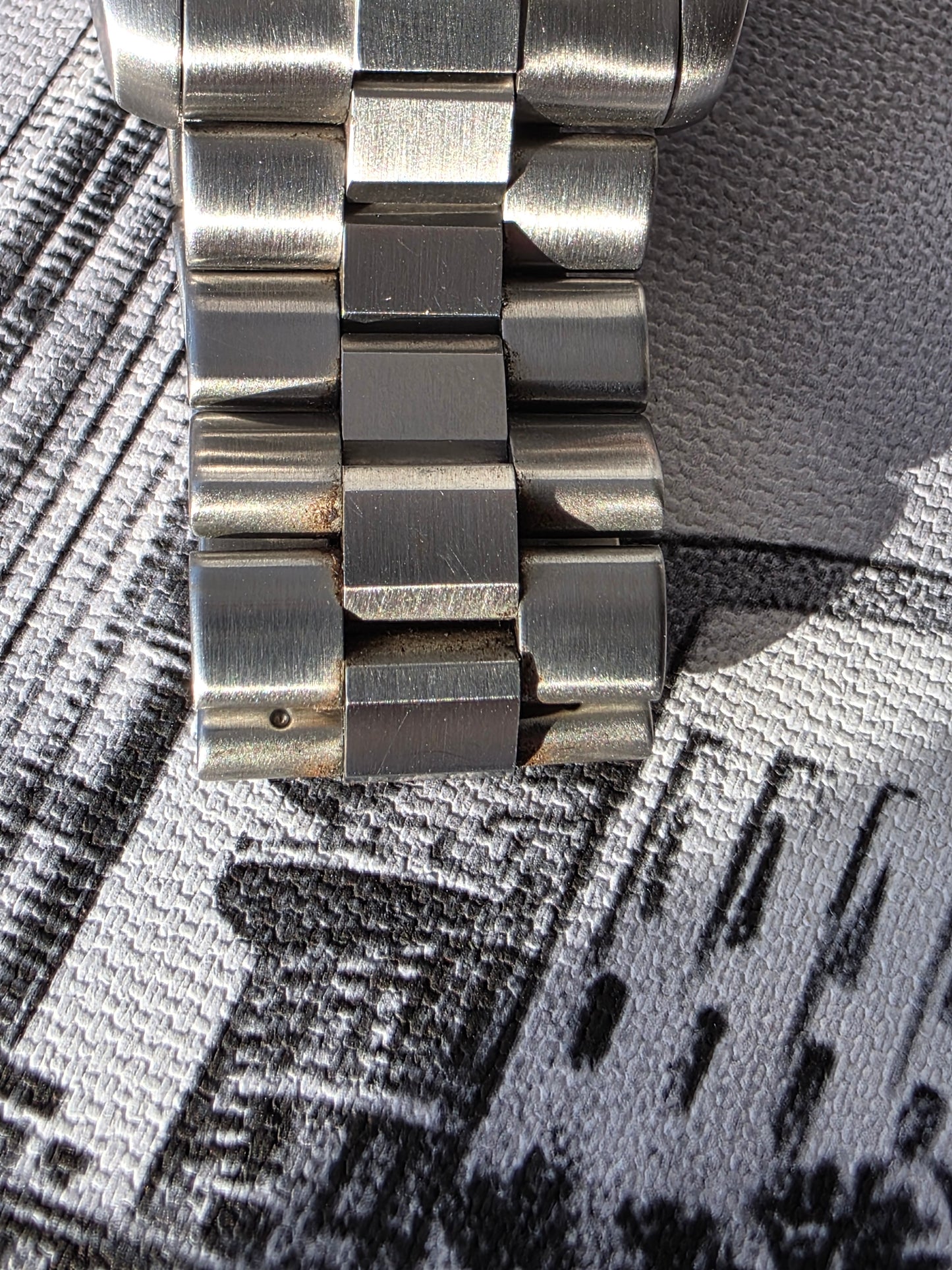 TAG Heuer WK1119-0 – 2000 Series Professional Quartz Diver – Rare Green Dial