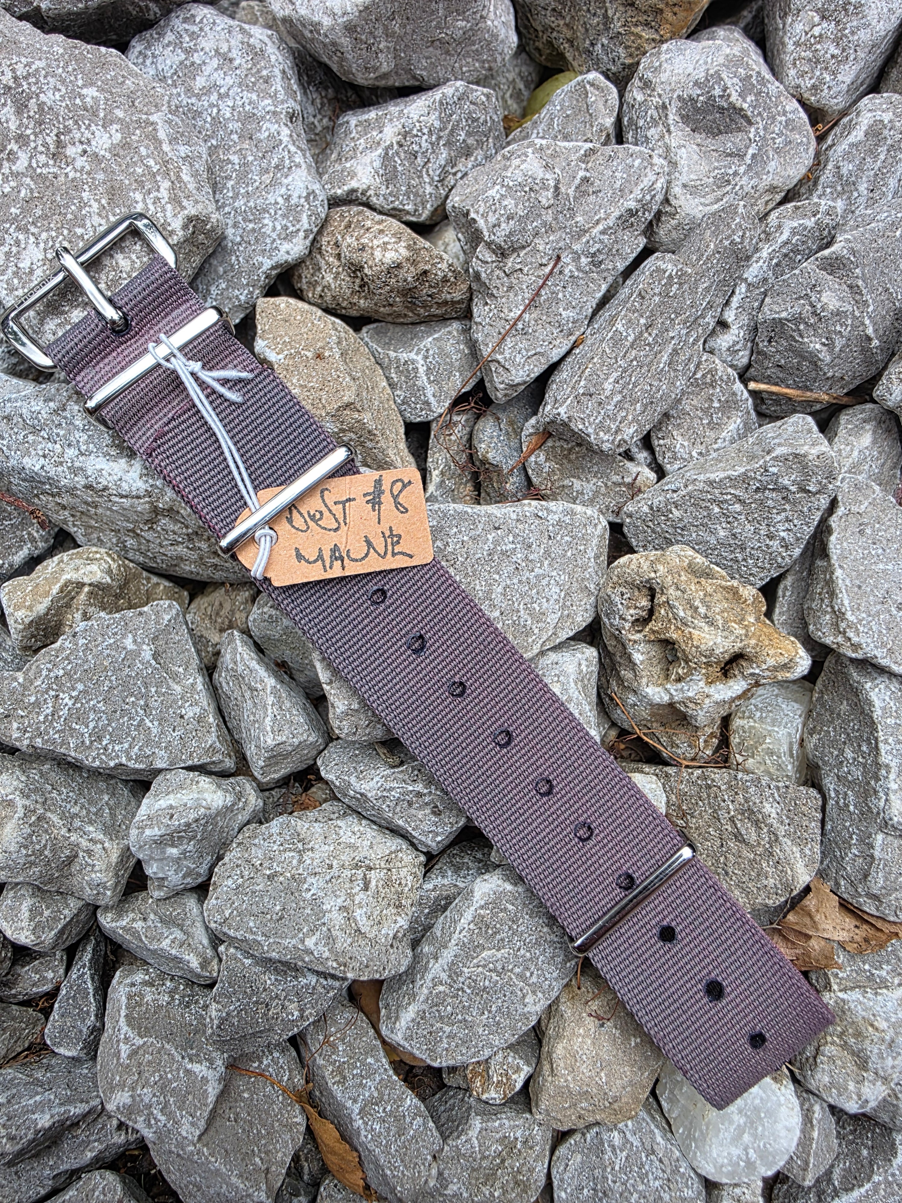 AVALANCHE プレイハンドトップ Phoenix Vintage MOD Strap: Dusty Mauve (18 & 20mm) – AKIO Watches ®